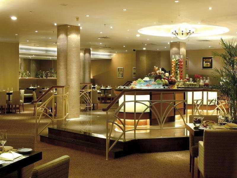 ホテル New World 瀋陽 レストラン 写真